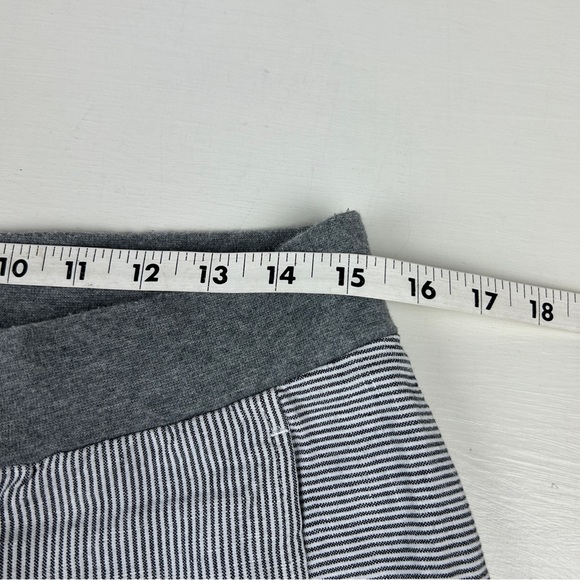 J. Jill Linen Pants Pull On Linen Elastic Crop Beach Coast Hickory Striped - Picture 6 of 8